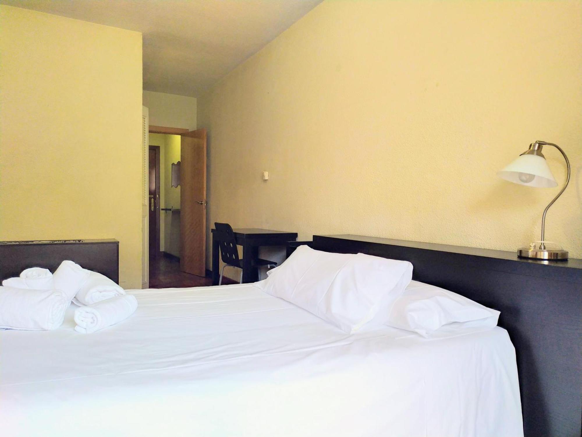 Apartamentos Centro Norte Madrid Luaran gambar