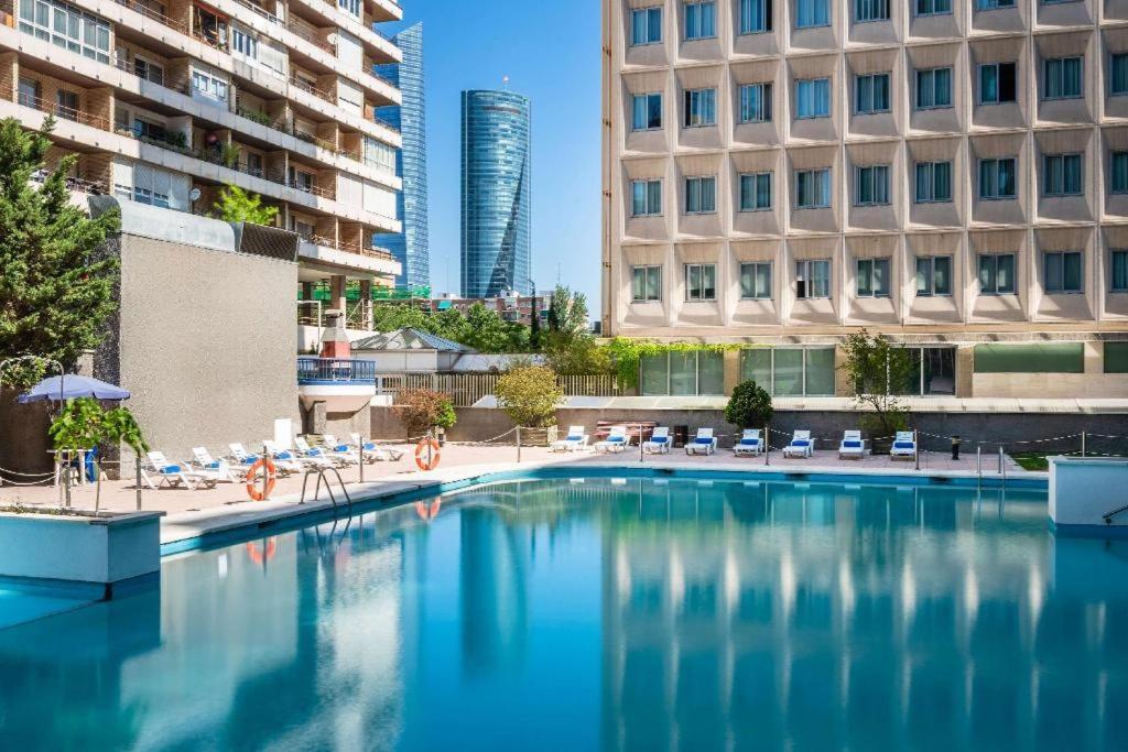 Apartamentos Centro Norte Madrid Luaran gambar