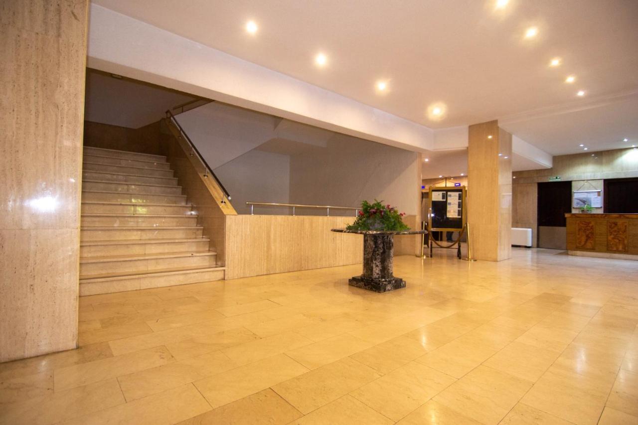 Apartamentos Centro Norte Madrid Luaran gambar