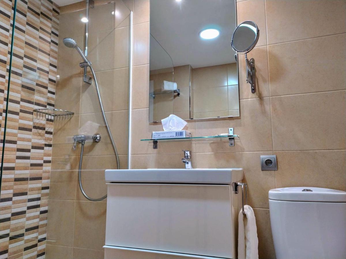 Apartamentos Centro Norte Madrid Luaran gambar